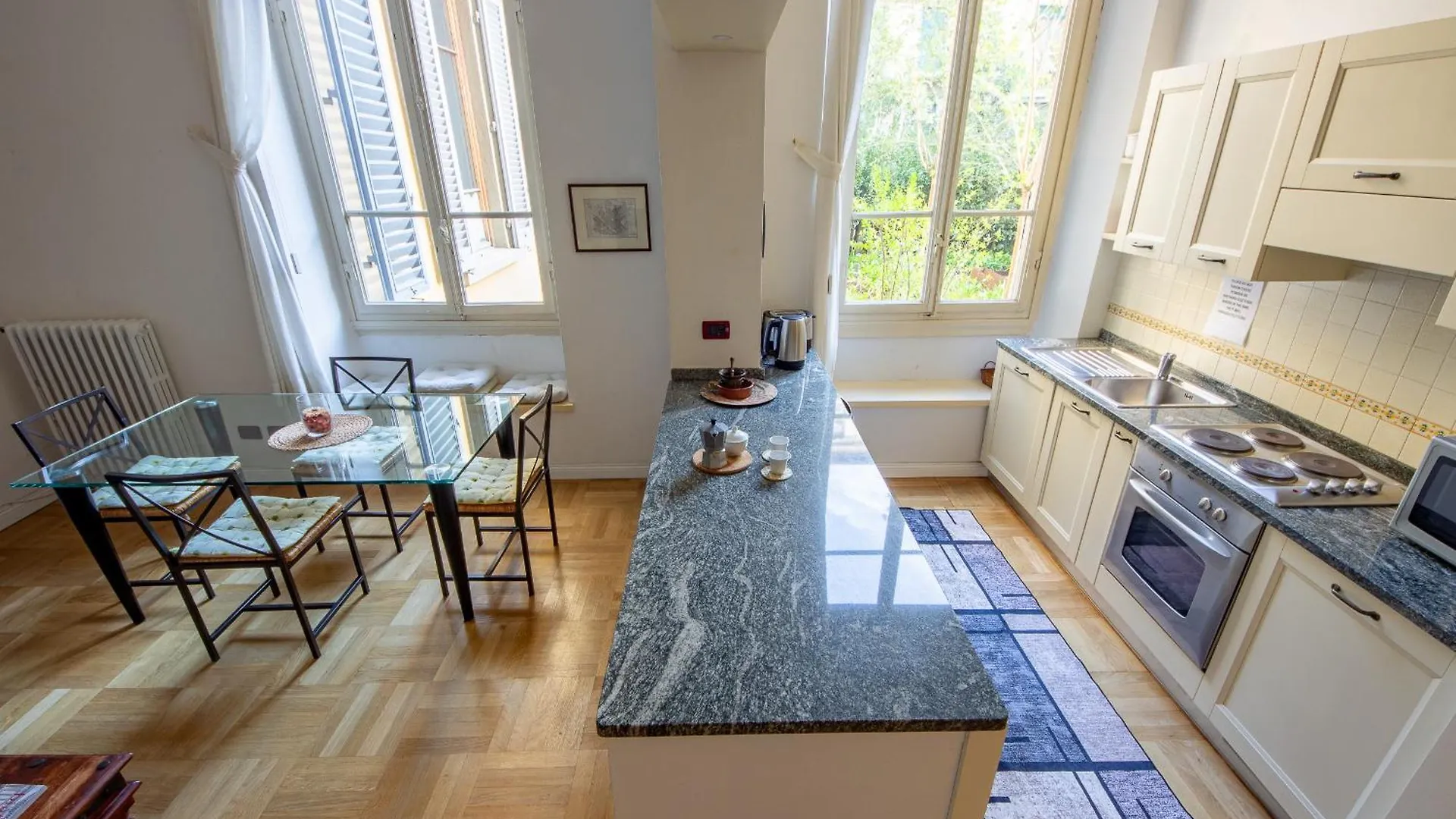 Colonna Apartment Florence