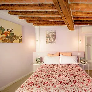 https://la-casa-del-vino.emilia-romagnahotels.net